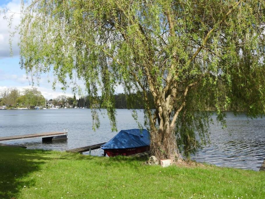 Dachwohnung Mit Wasserblick Und Eigenem Bootssteg Berlin Exterior photo