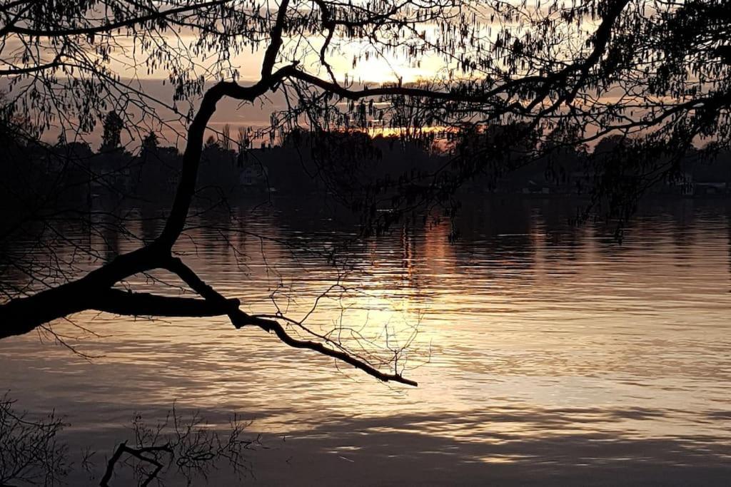 Dachwohnung Mit Wasserblick Und Eigenem Bootssteg Berlin Exterior photo